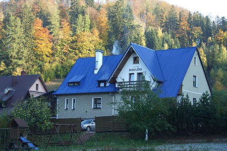 Pod Błękitnym Dachem